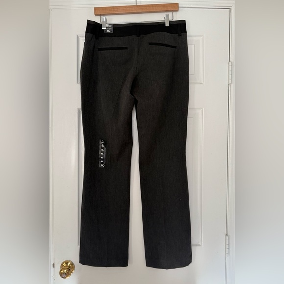 NWT Express Editor Barely Boot Charcoal Gray & Black Pants Size 10 - Picture 4 of 8
